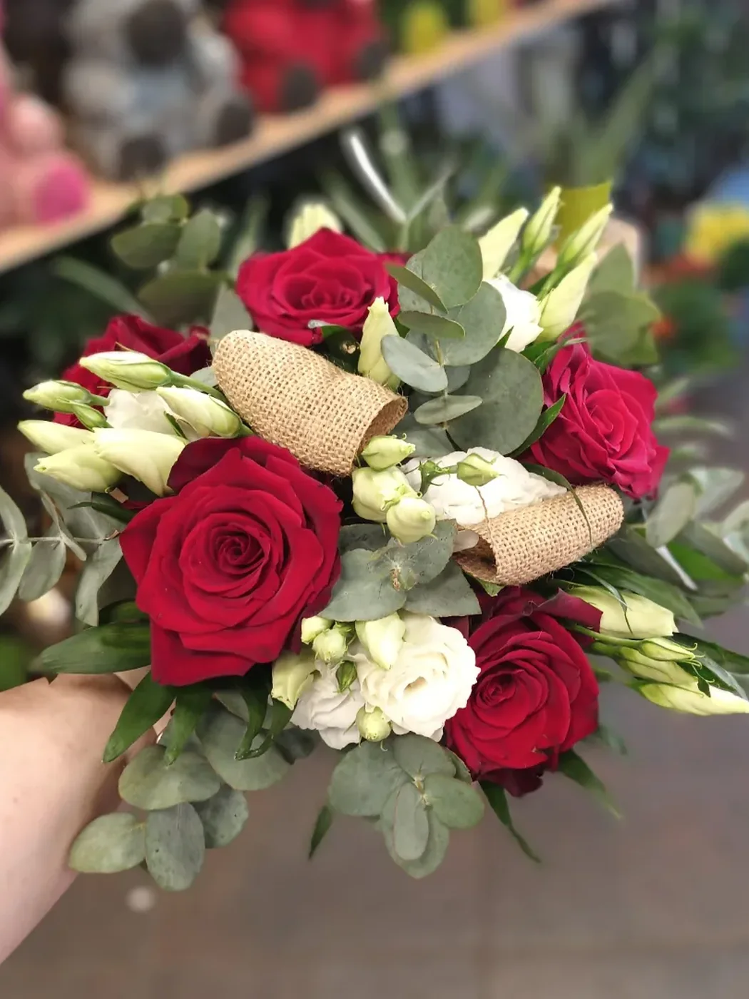 Bouquet composé à la main dans la boutique Monloup à Roanne